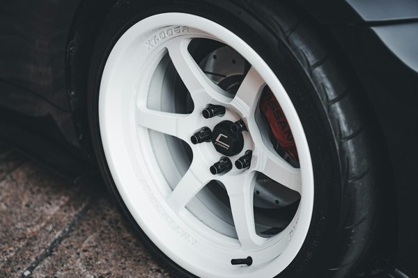 Advanced strategies for identifying air suspension leaks in luxury cars